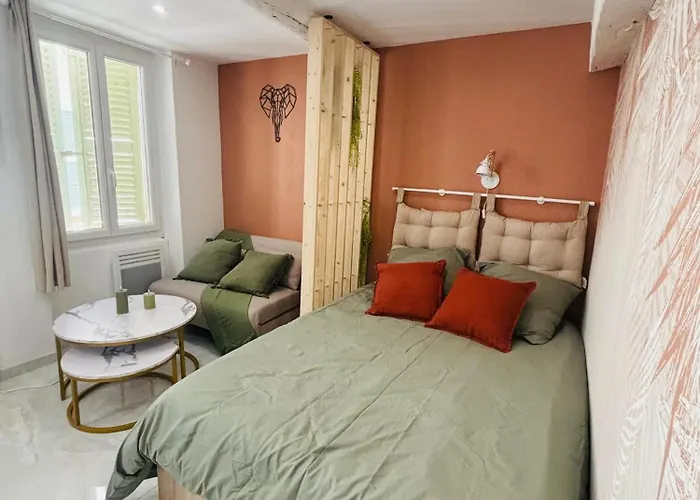 Le Charvet, Studio Cosy En Plein Coeur De Hyeres
