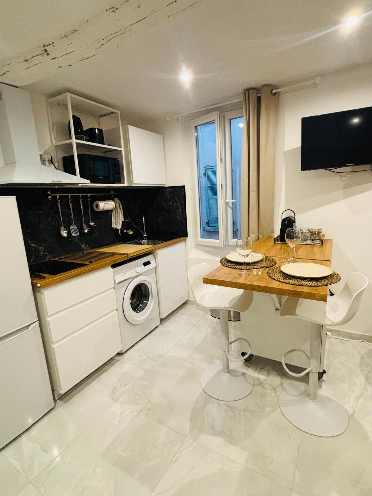 Le Charvet, Cosy En Plein Coeur De Hyeres